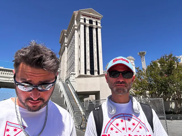 The Viviribros in sunglasses in front of Caesars Palace, Las Vegas